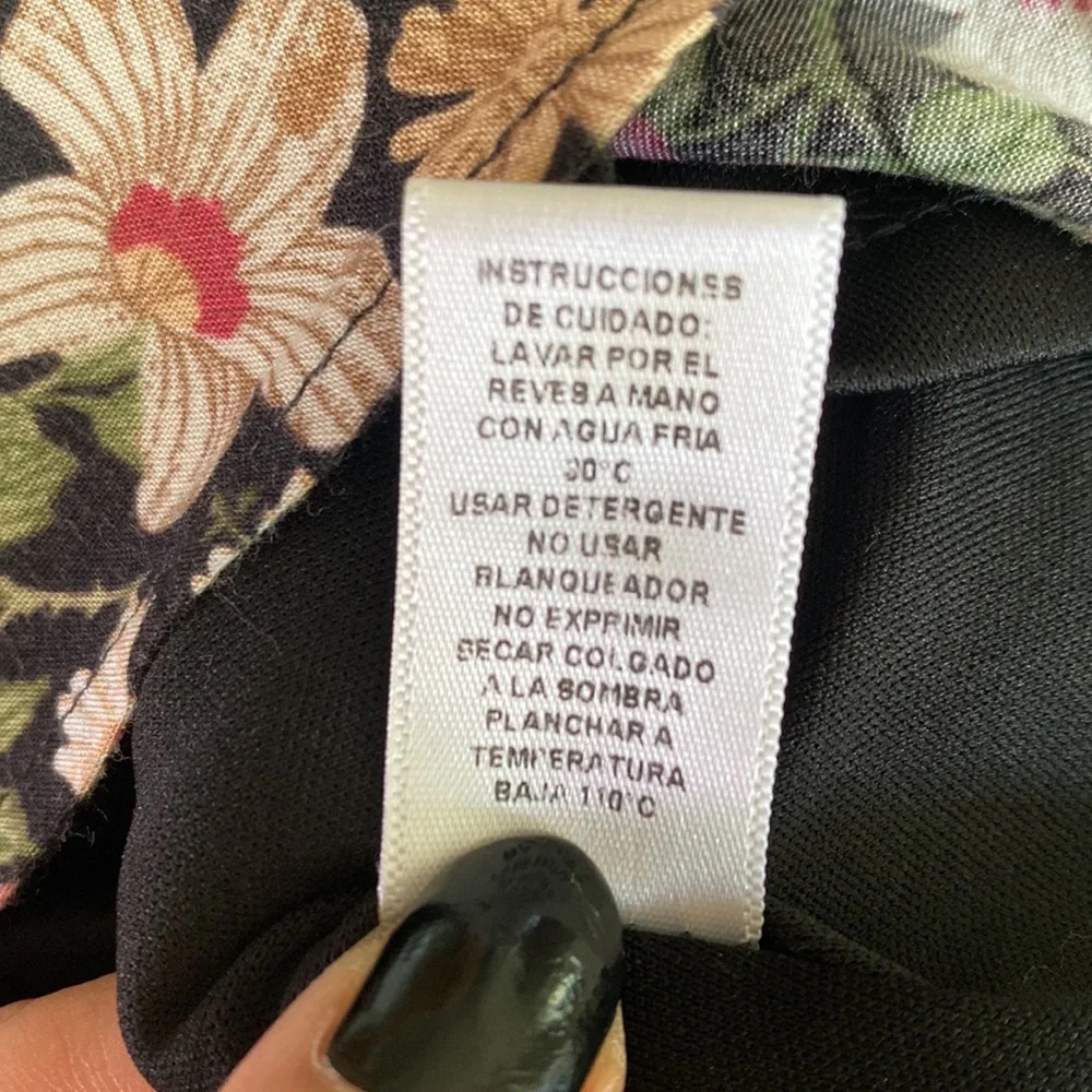 Vintage Floral Romper - Picture 9 of 13